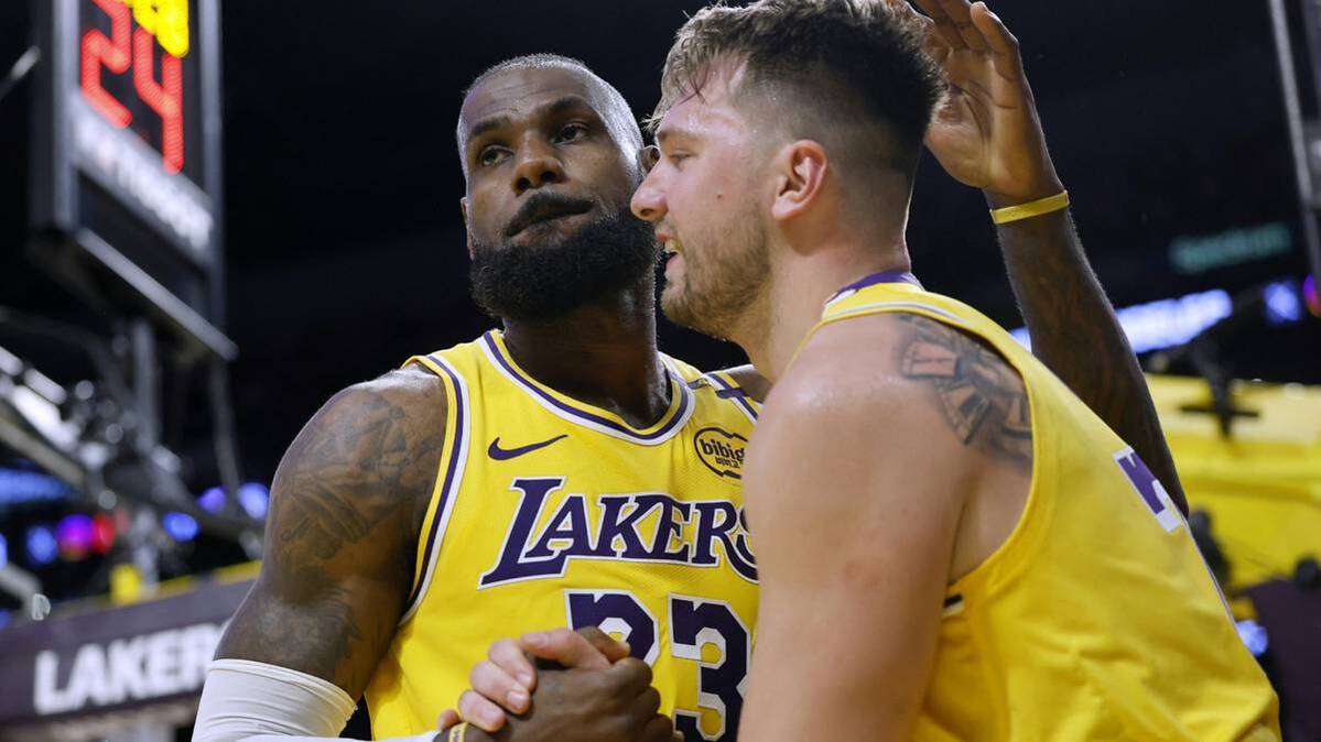 The Starduo of the Lakers: James (left) and Doncic