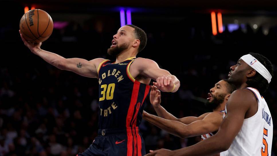 Stephen Curry was injured in the game against Toronto