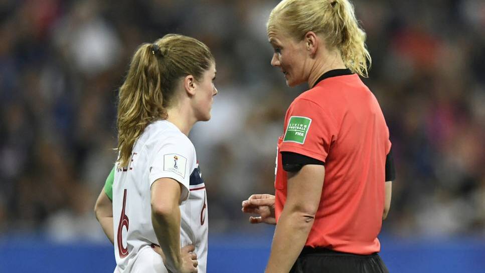 Bibiana Steinhaus-Webb ended her career 2020