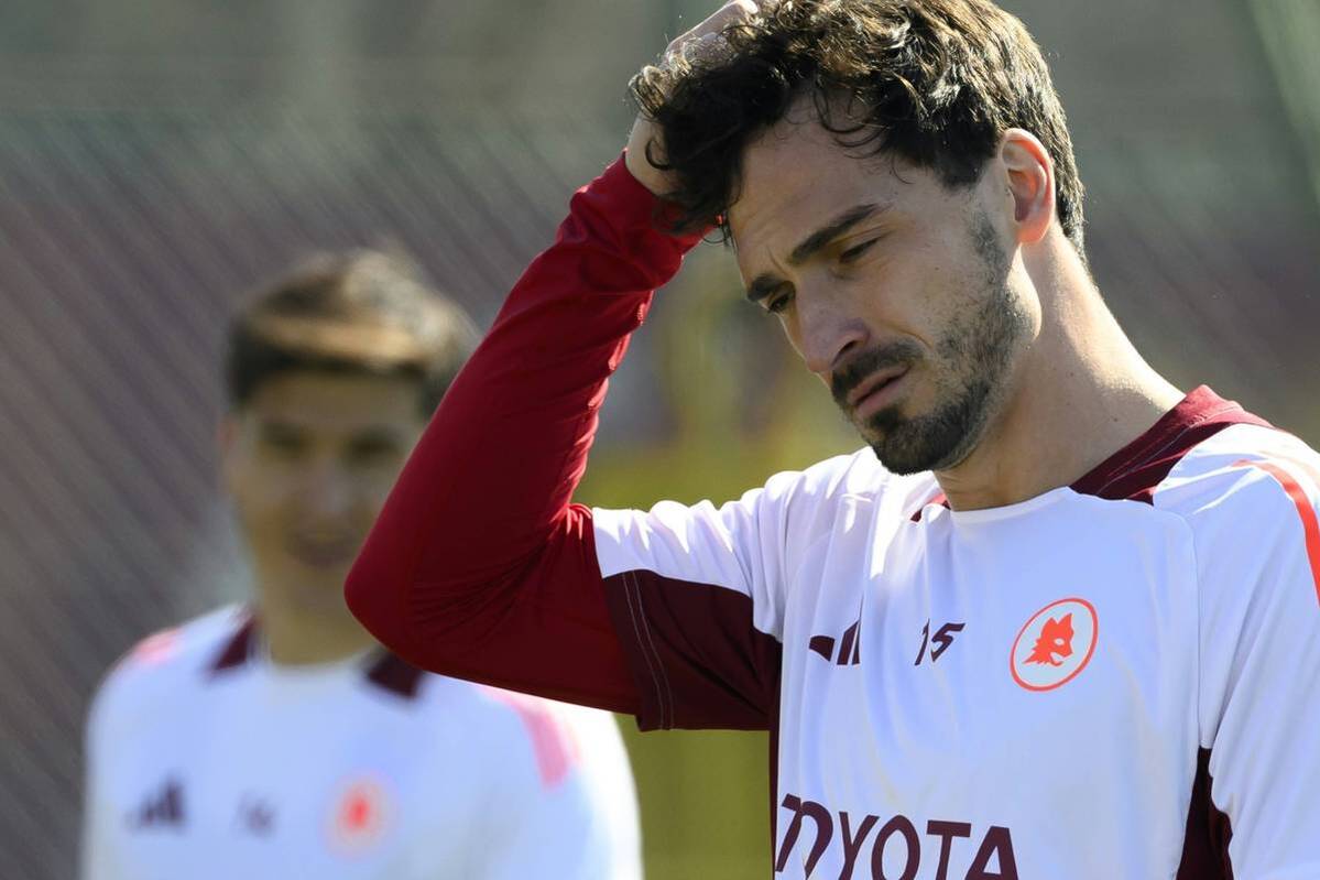 Mats Hummels is currently causing a stir in Italy. Now his coach speaks.