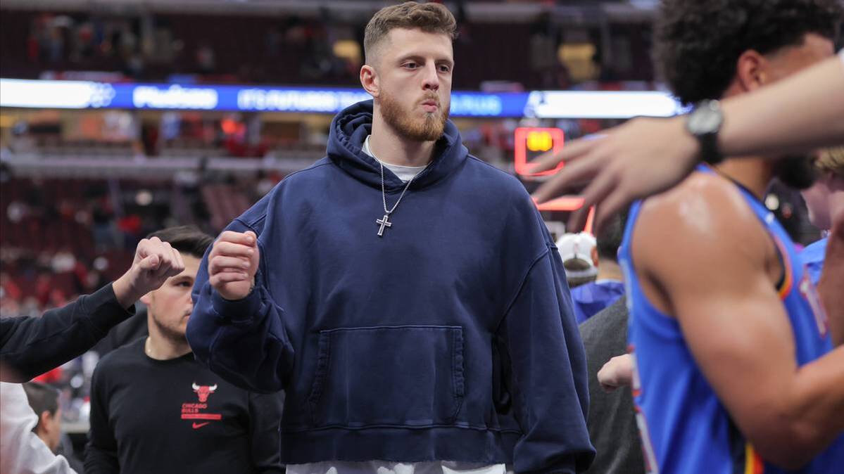 Isaiah Hartenstein is currently causing a conversation