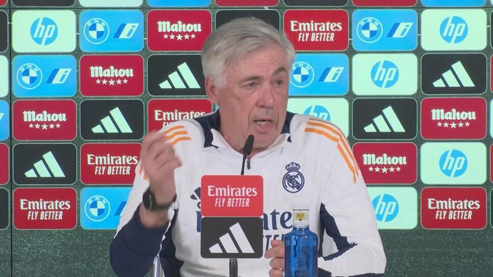 Real Madrid's coach Carlo Ancelotti denies the need to treat his team with a hard hand according to the recent results.