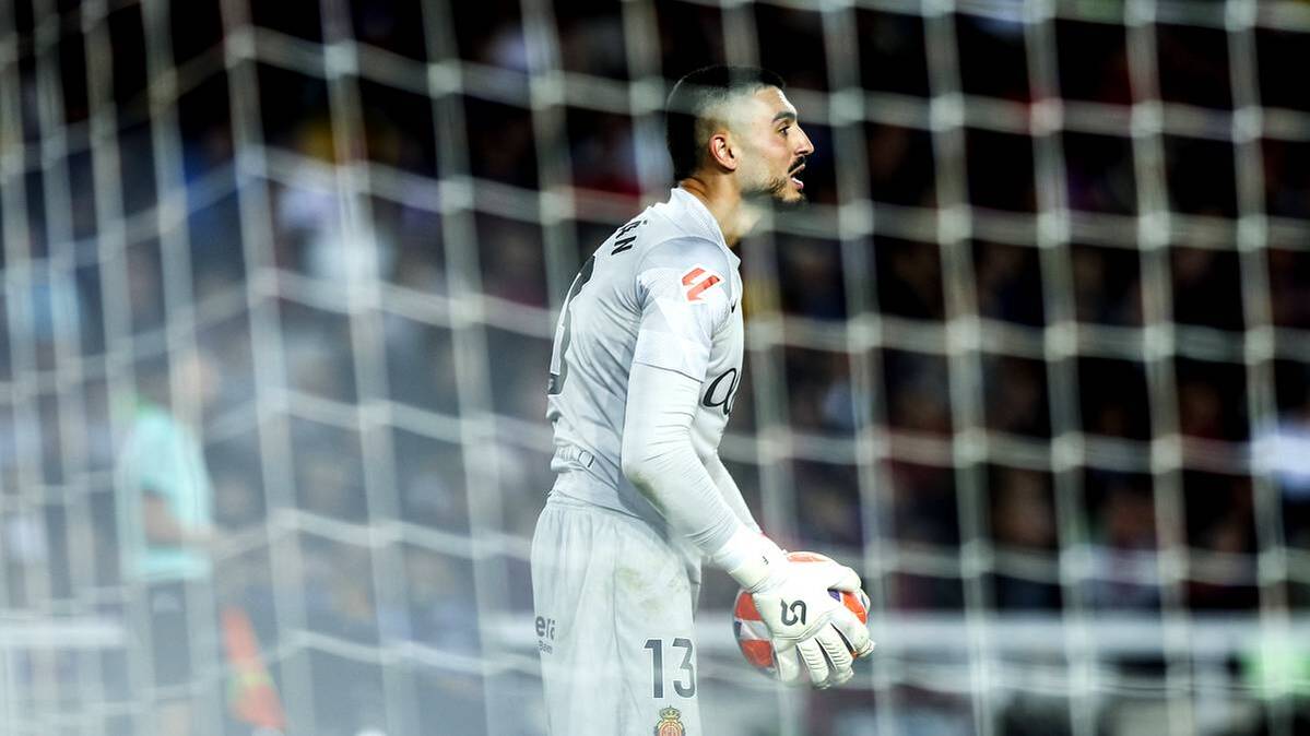 Leo Román convinces against Barca with numerous glossy parades