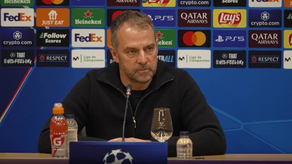 After moving into the quarter -finals of the Champions League, Barcelona's coach Hansi Flick from Lamine Yamal and Pedri raves. Yamals goal gives him new confidence, while Pedri is the best in the world in his position.