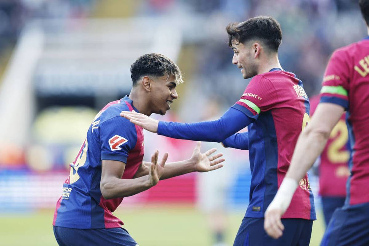 Lamine Yamal whirls and, at 17, conjures up like only a few stars in the present and past. The youngster apparently not only gets shoulder tapper from his colleagues.