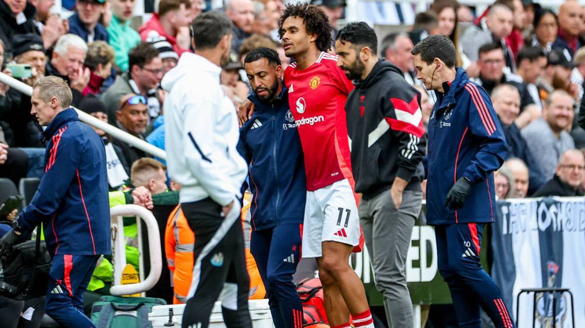 Zirkzee suffered an injury against Newcastle United