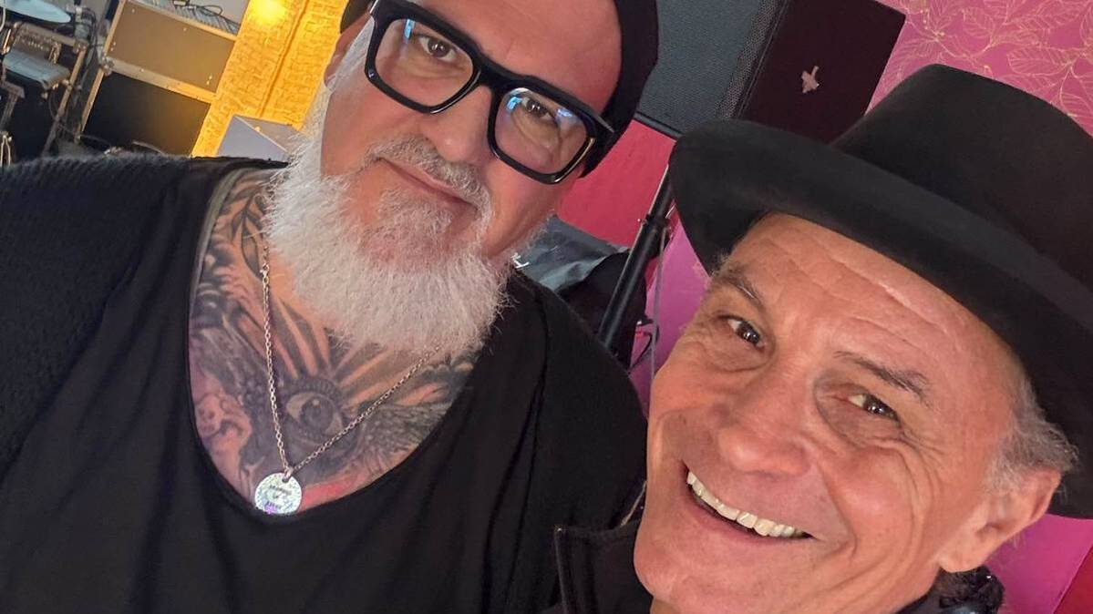 Sport1 reporter Reinhard Franke with singer Peter Brings