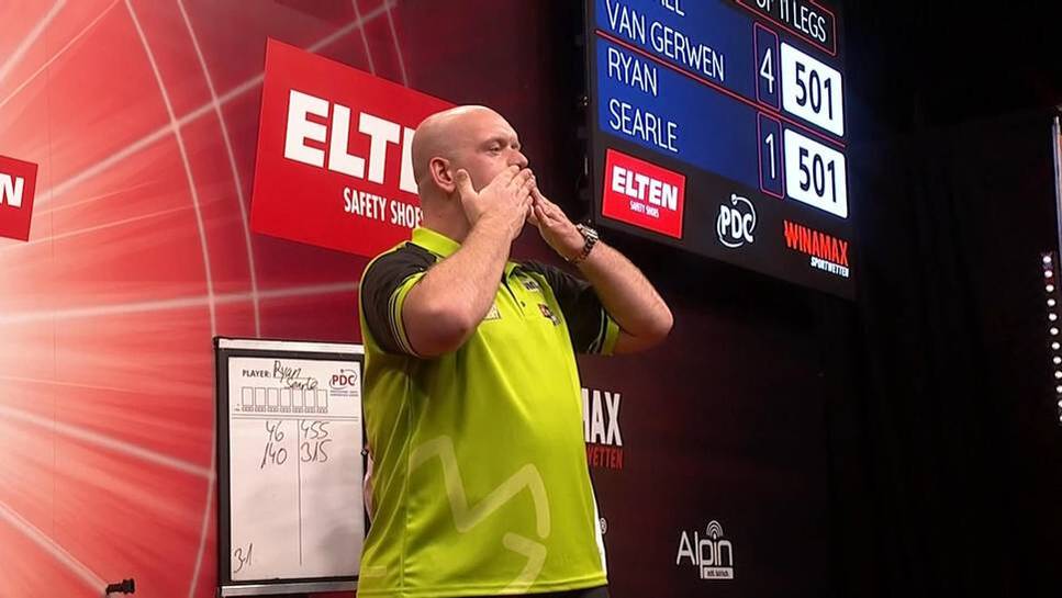 The German Darts Grand Prix has its first 9-darter. Michael van Gerwen cheered Munich.