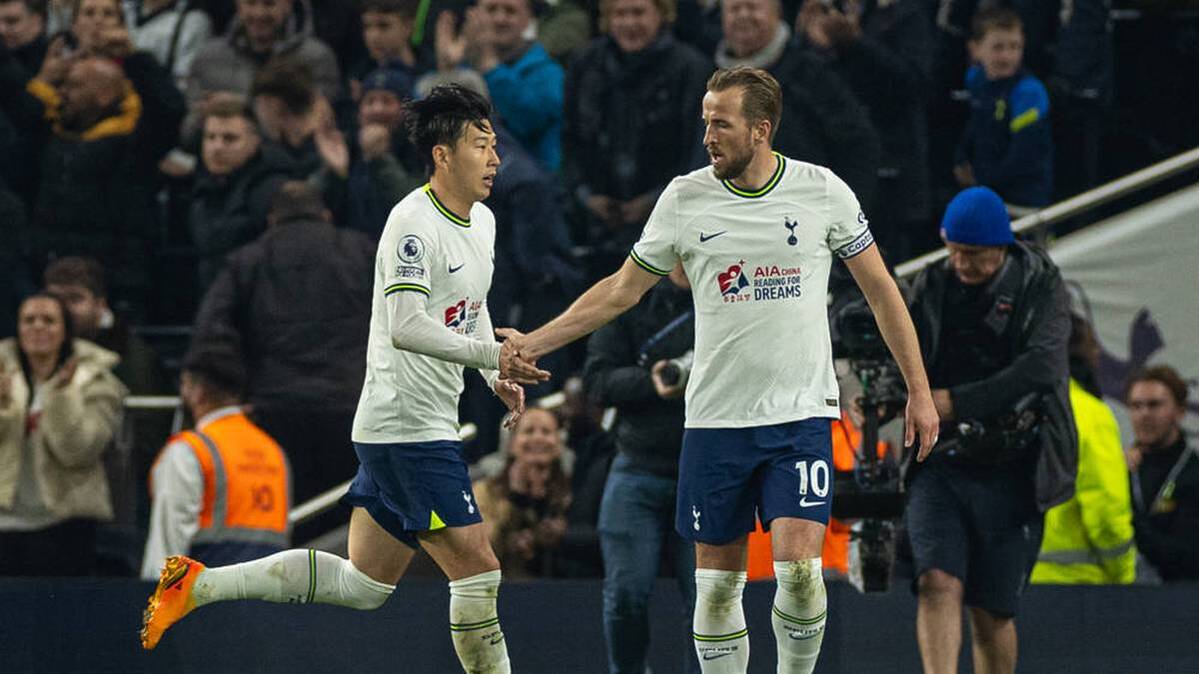 Heung-Min Son praises Harry Kane (right) in the highest tones