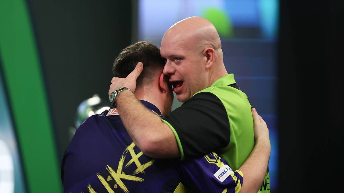 Michael van Gerwen (right) meets Luke Littler (left) on Thursday