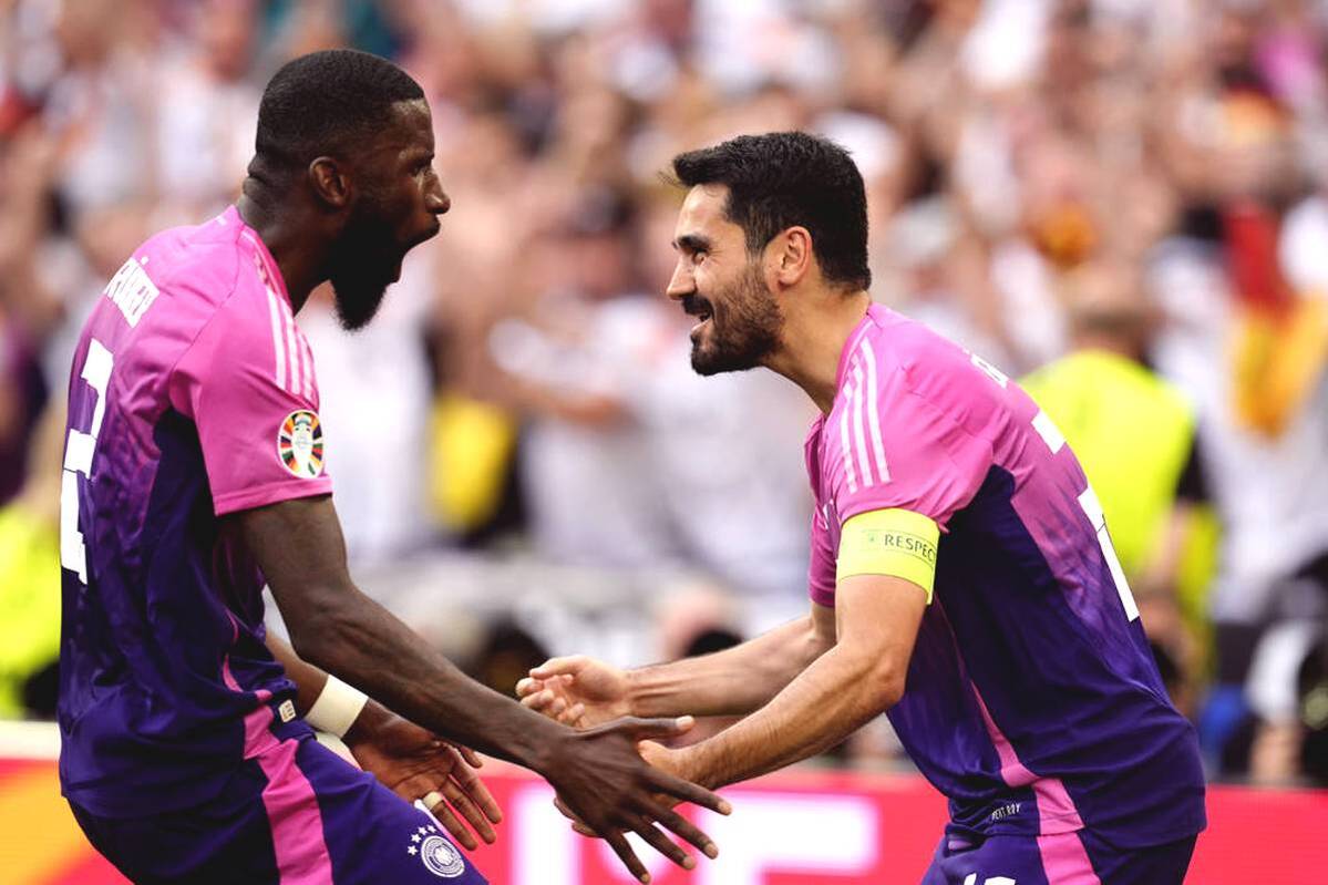 The former national team captain sees the freak out of his former teammate in the Spanish cup final from two sides.