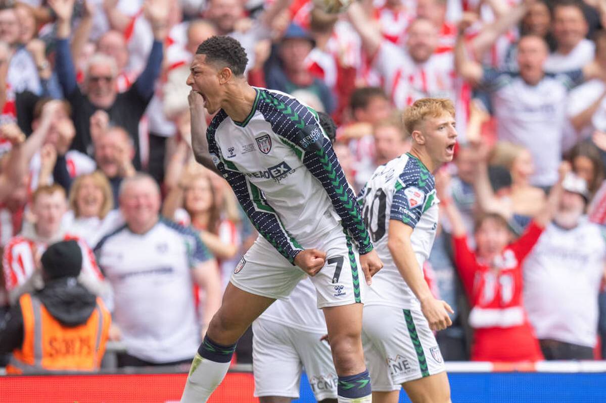 The six-time master AFC Sunderland wins the playoff final against Sheffield United in the Wembley Stadium through a goal in injury time.