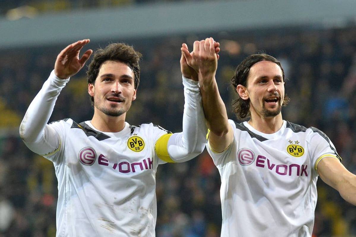 Even a year after his departure, the farewell to Mats Hummels from Borussia Dortmund has not yet been ticked off. An ex-colleague criticizes BVB for the circumstances.