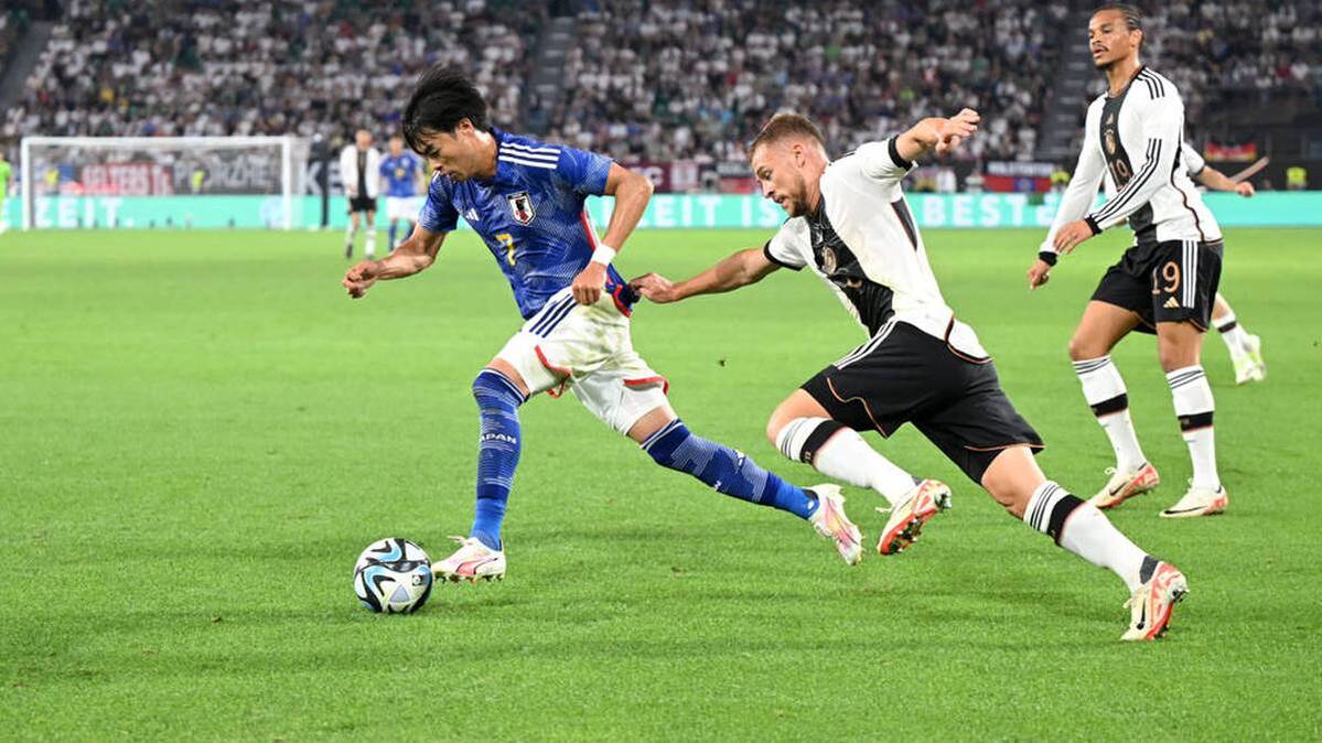 Kaoru witho in the international Match Germany - Japan in September 2023 in a duel with Joshua Kimmich