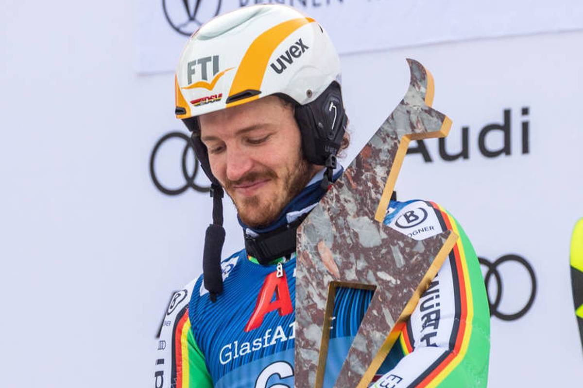 Ski star Linus Straßer makes a courageous decision before the Olympic season. The best German slalom driver will in future be on best time hunting with new material.