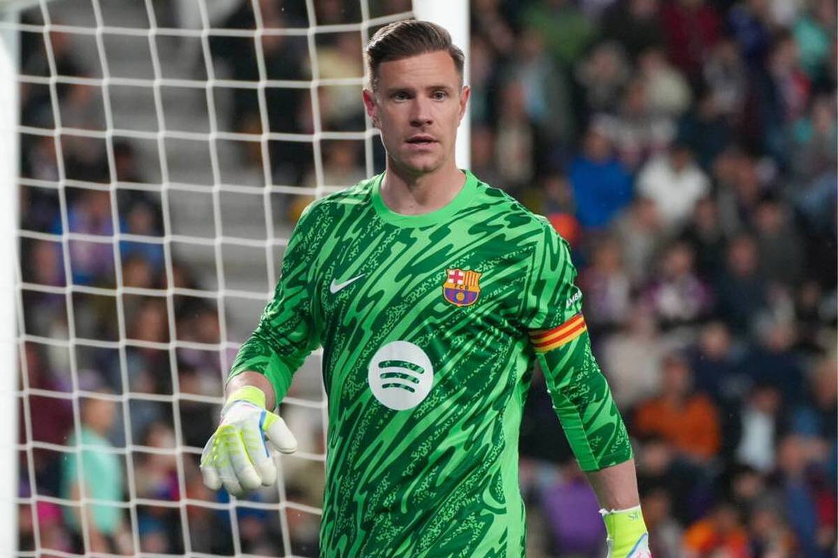 In his comeback for FC Barcelona, ​​Marc-André Ter Stegen initially noticed negatively. Trainer Hansi Flick makes a decision for the upcoming games.