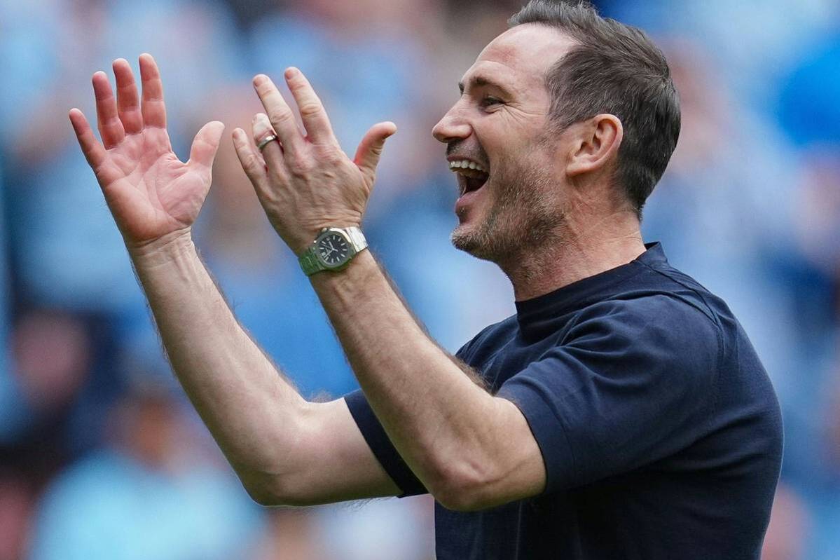 With a 2-0 against FC Middlesbrough, the Coventry trained by Frank Lampard secures a playoff place.