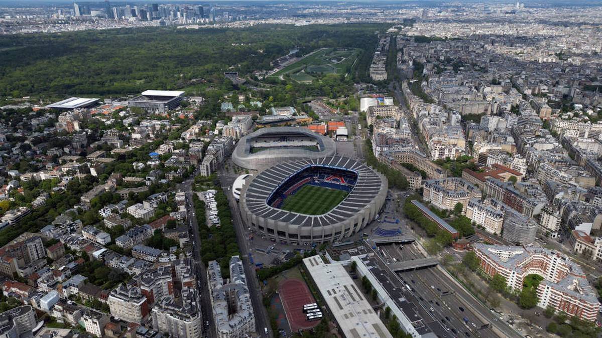 The Parc des Princes (front) and the Stade Jean-Bouin are located right side by side