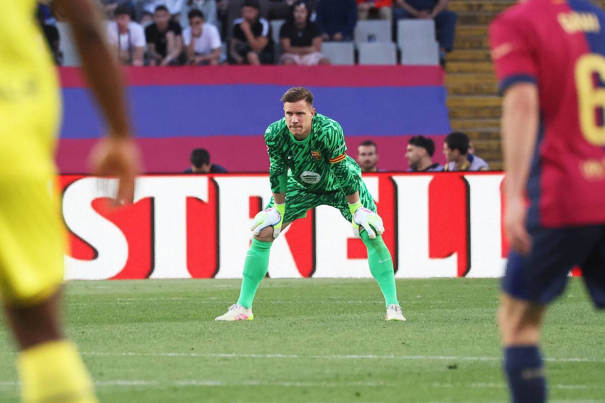 The unsightly handling of FC Barcelona with Marc-André Ter Stegen ensures annoyance at ex-goalkeeper René Adler.