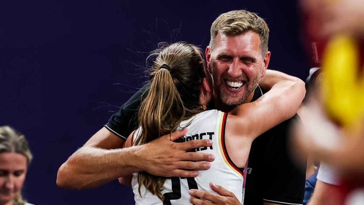 Svenja Brunckhorst celebrated the gold medal in Paris with Dirk Nowitzki