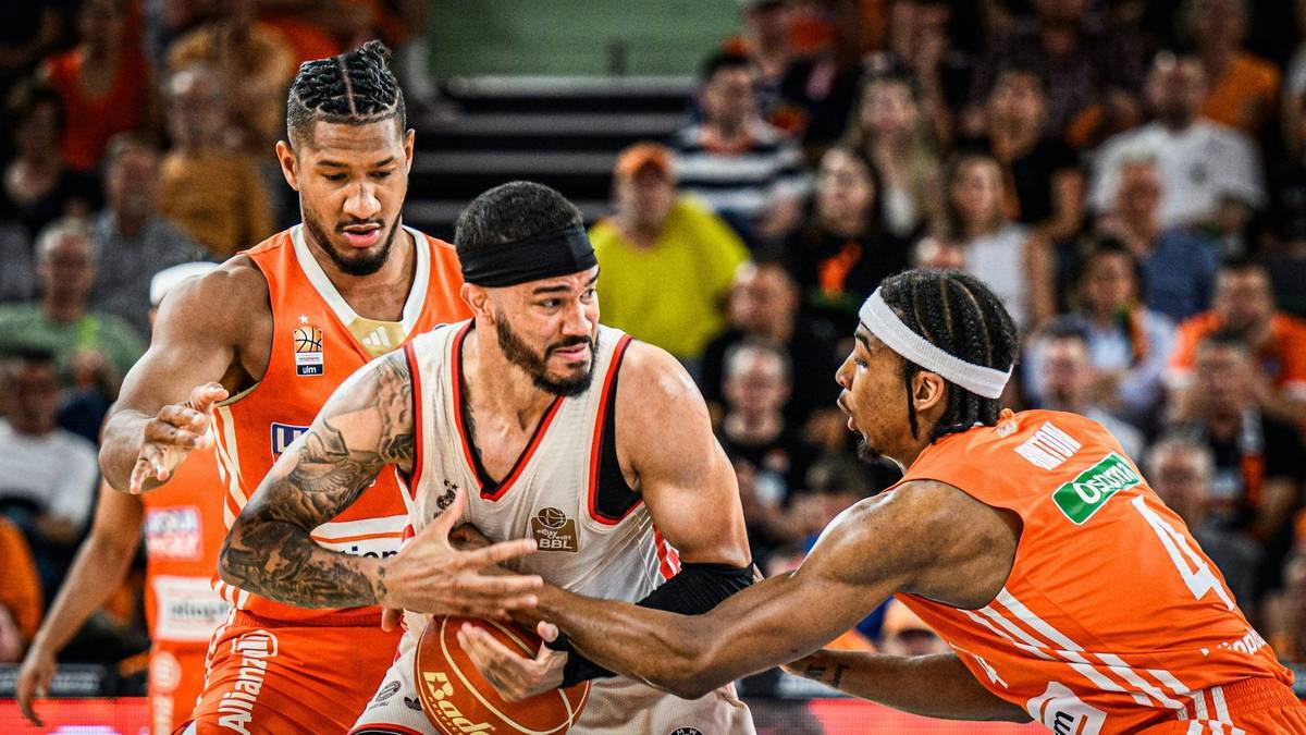 Karim Jallow (left) Convinced Defensively and offensive