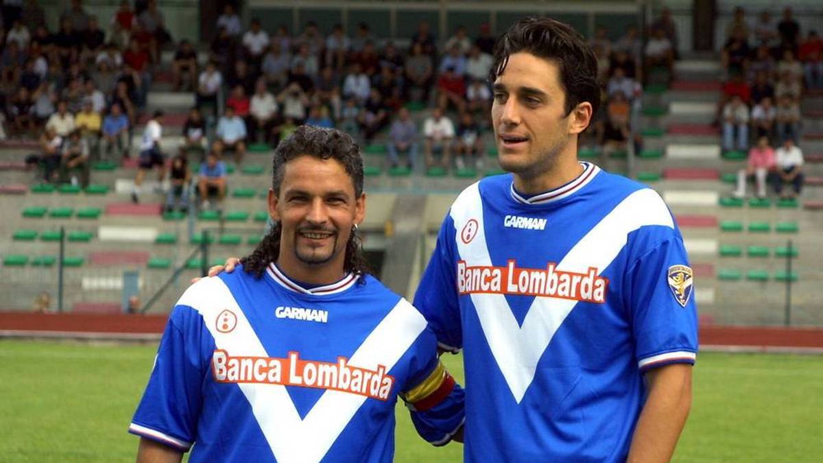 Roberto Baggio (left) and Luca Toni played together for Brescia in the early 2000s