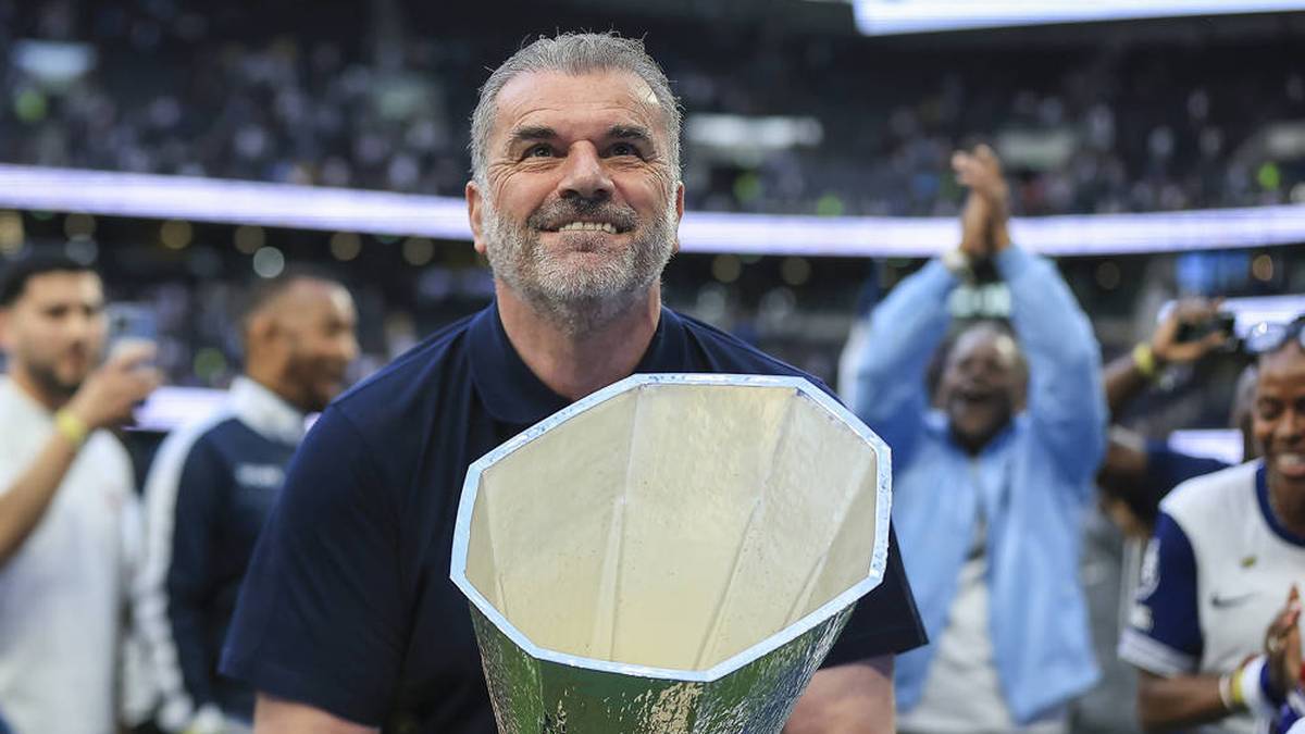 Poseteclou Won the Europa League with Tottenham - While Things Weren't Going So Well in the League