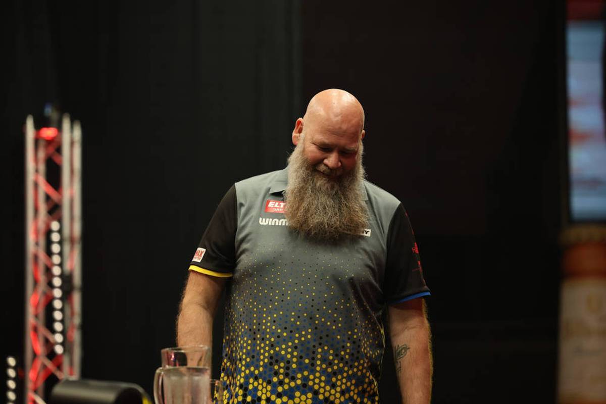 At the European Darts Open in Leverkusen, Two Ex-World Champions Are Surprisingly Eliminated Against a Swede. On the final day, however, his sensational run ends.