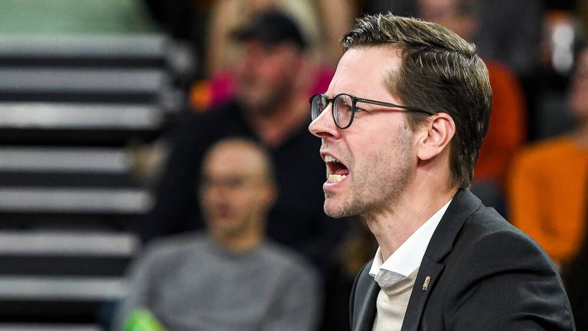 Thorsten Leibenath is extremely annoyed by the appointment chaos in the BBL