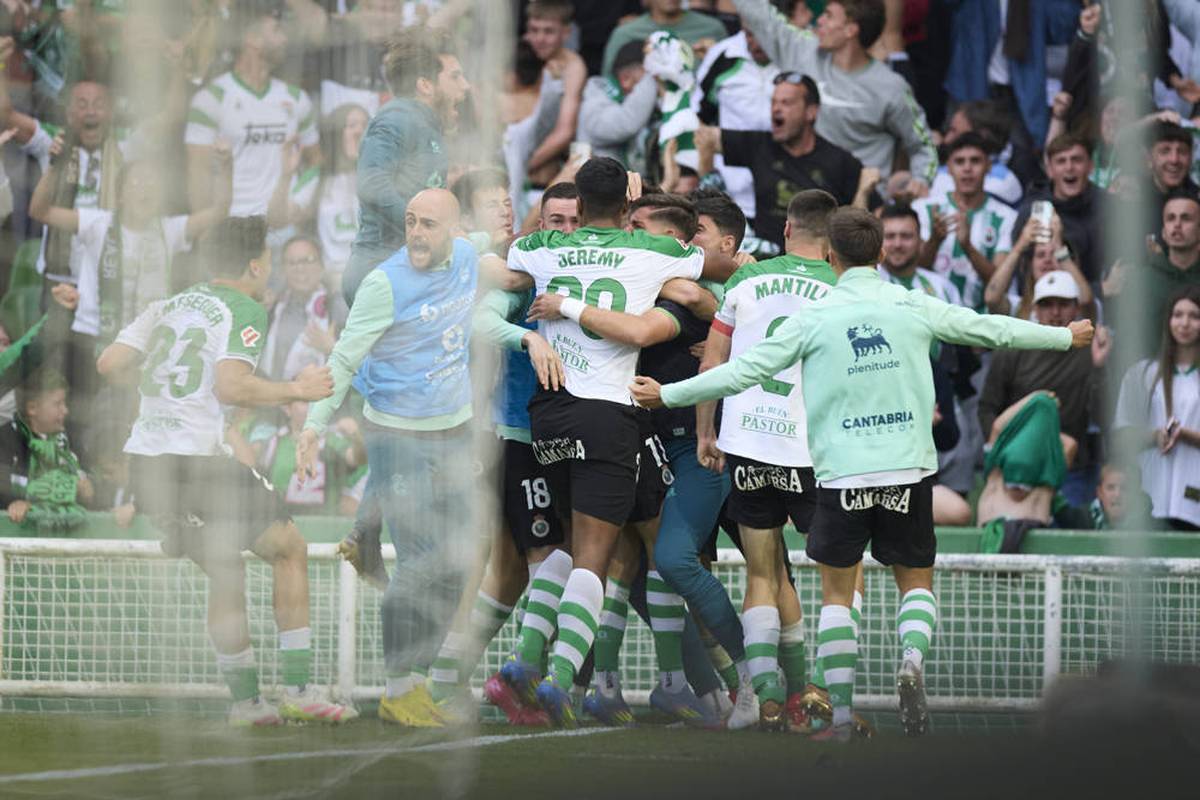 Racing Santander, A Founding Member of the Primera División, Has Experienced many setbacks. Now the Club is Knocking on the Door of Spain's Top Flight Again.