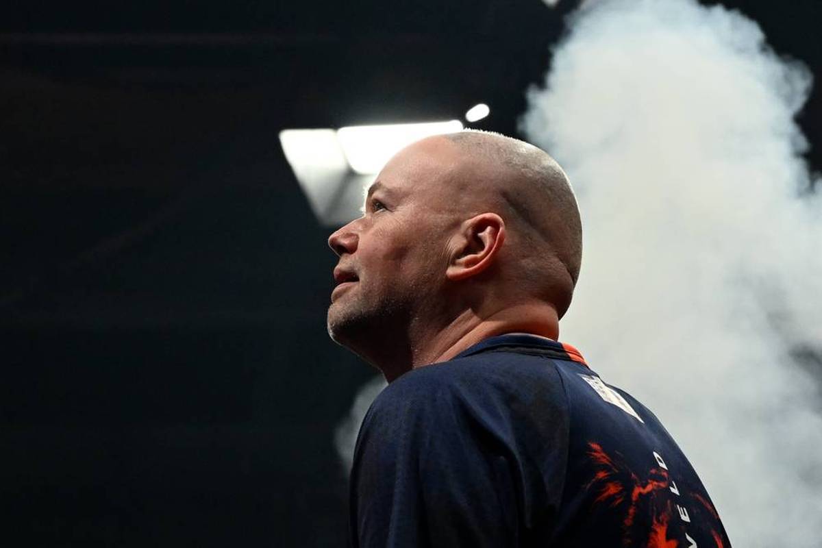 Darts legend Raymond van Barneveld is part of the World Seniors Champion of Champions 2025. His participation ensures astonishment and a novelty.