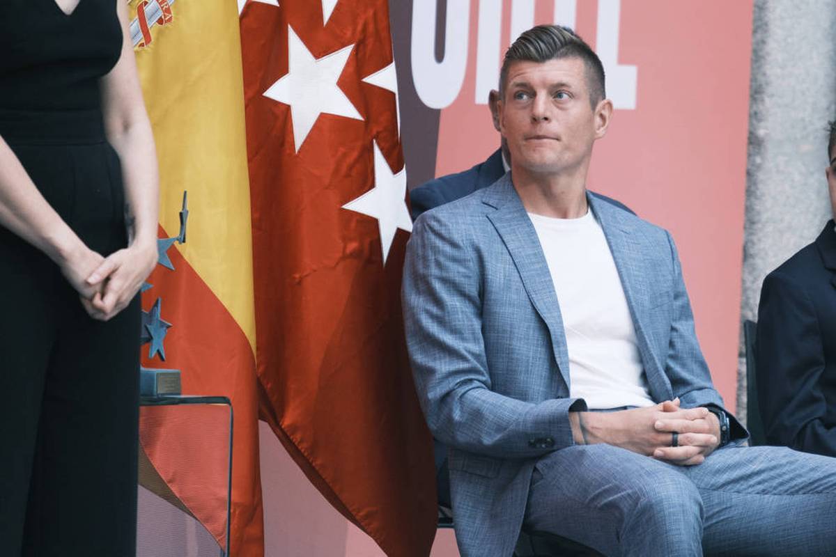 The Bayern stars are three weeks off before starting the Bundesliga preparation. For the Kroos brothers, this is the reason for a lively discussion.
