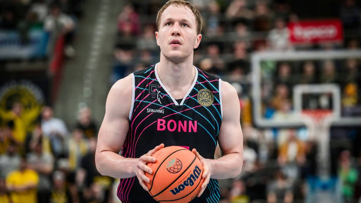 Christian Sengfelder back in the BBL