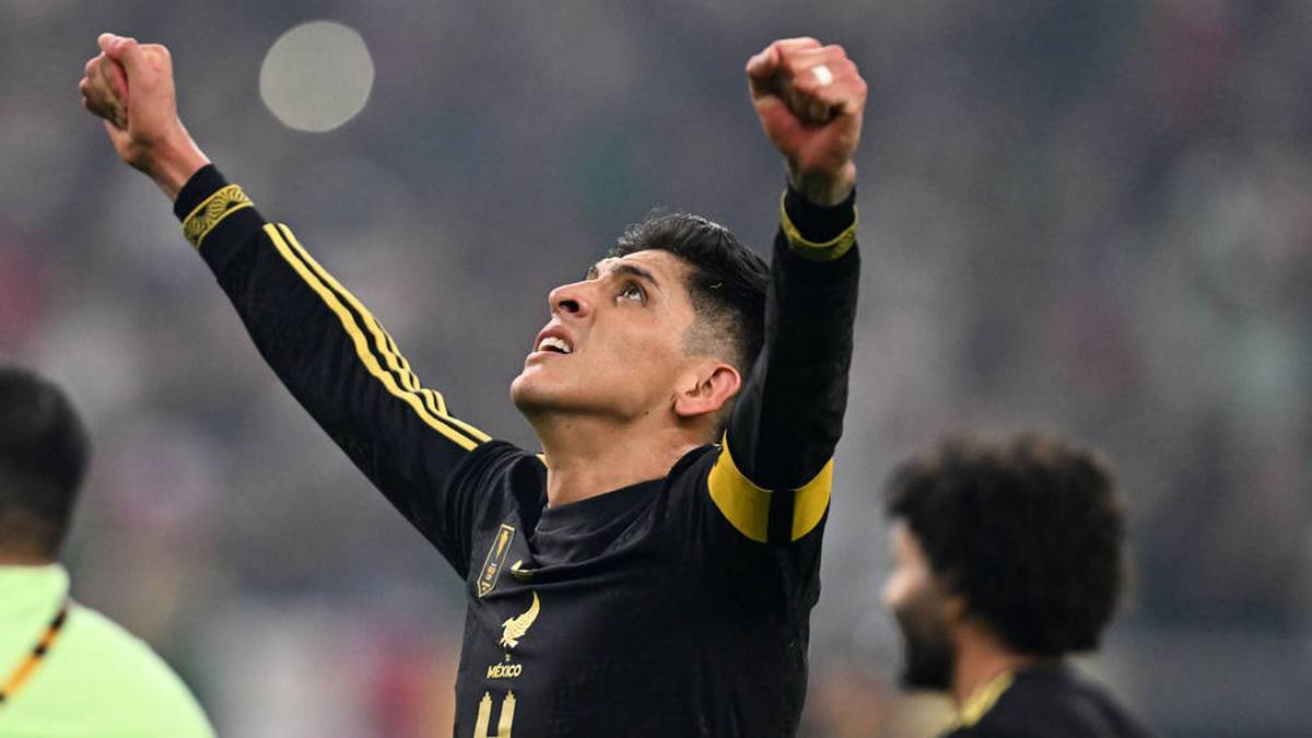 Edson Alvarez Wins the Gold Cup Against The USA with Mexico