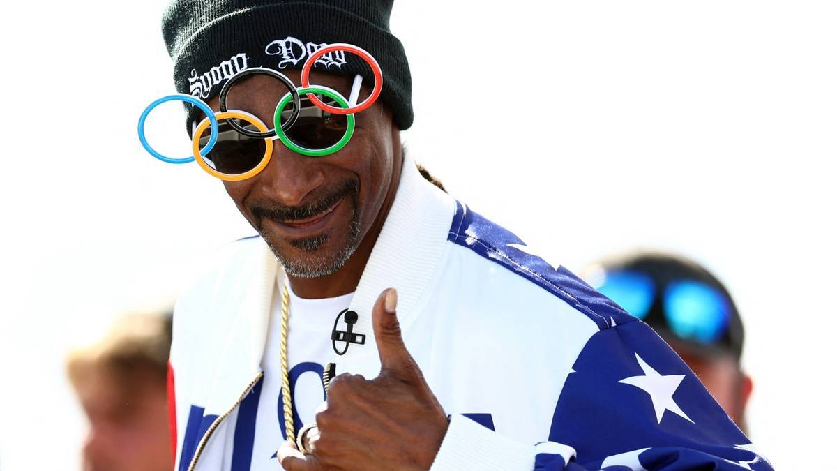 Big sports fan: Snoop Dogg