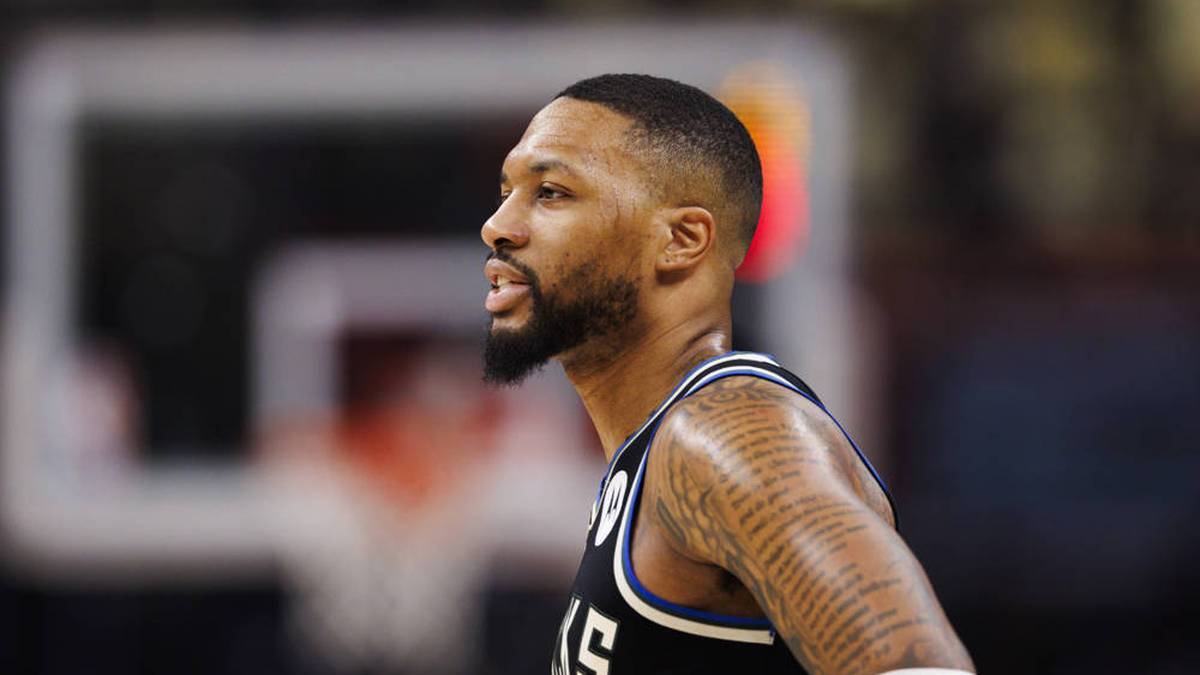 Damian Lillard returns to Portland