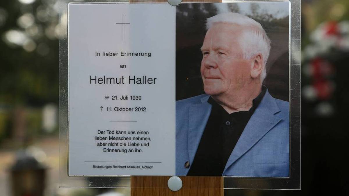Helmut Haller Died on October 11, 2012