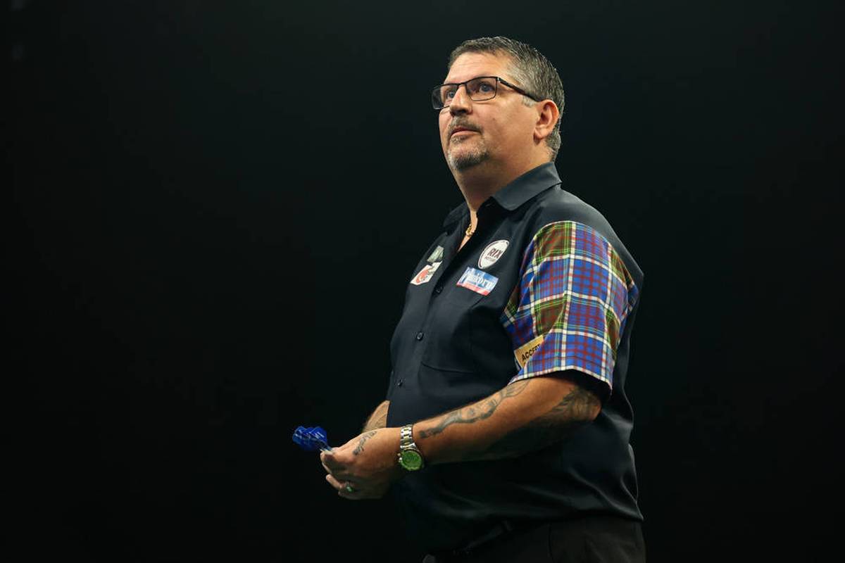 Gary Anderson critically commented on the new generation on the edge of the World Matchplay and tells what bothers him about the youngsters.