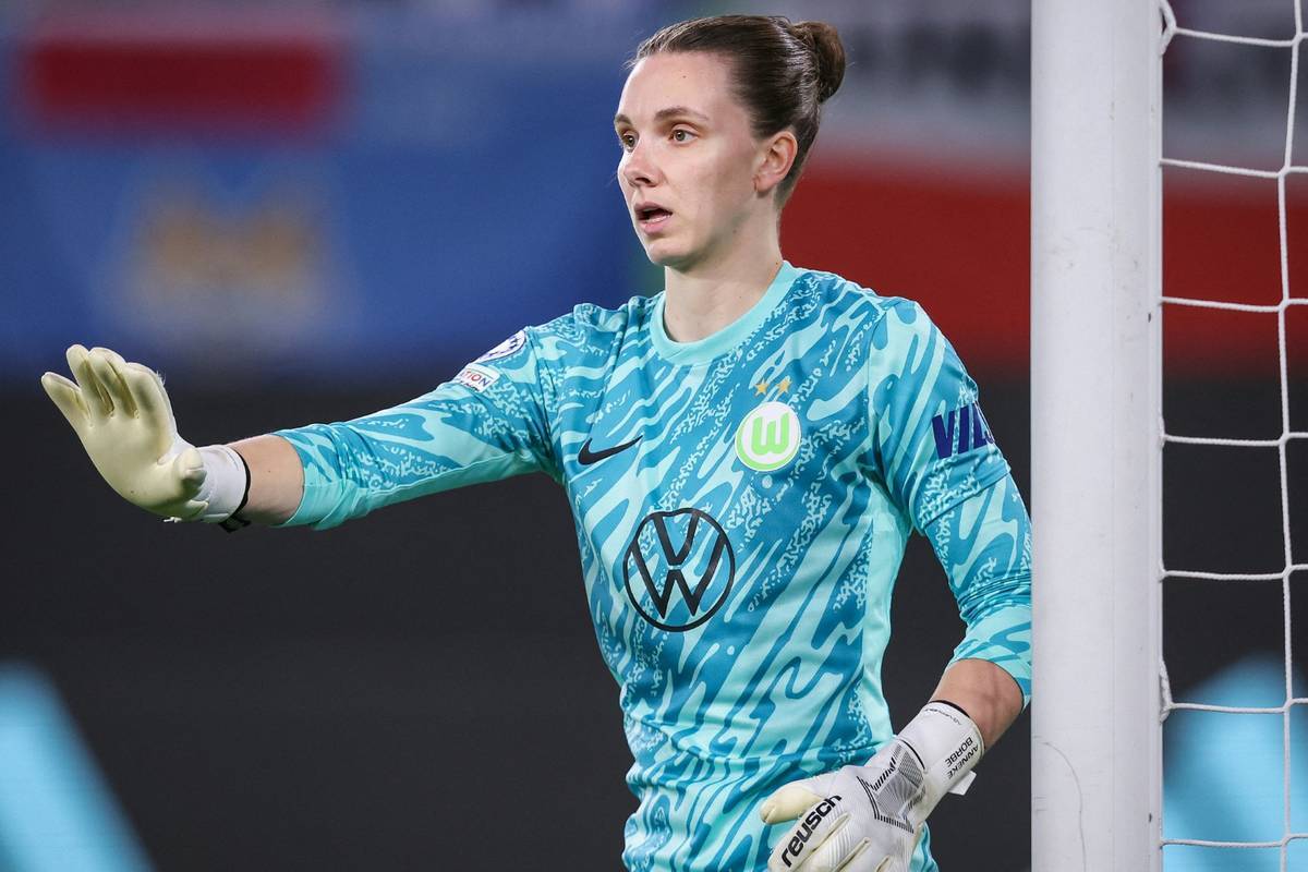 "I am really proud to go to this great club," says the 24-year-old.