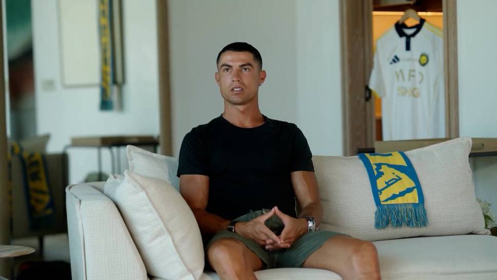 In an interview, Cristiano Ronaldo speaks about the decision to extend his contract in Saudi Arabia at Al-Nassr.