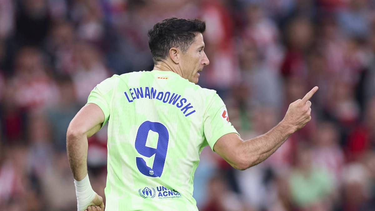 Robert Lewandowski's FC Barcelona Gets a Small Financial Injection