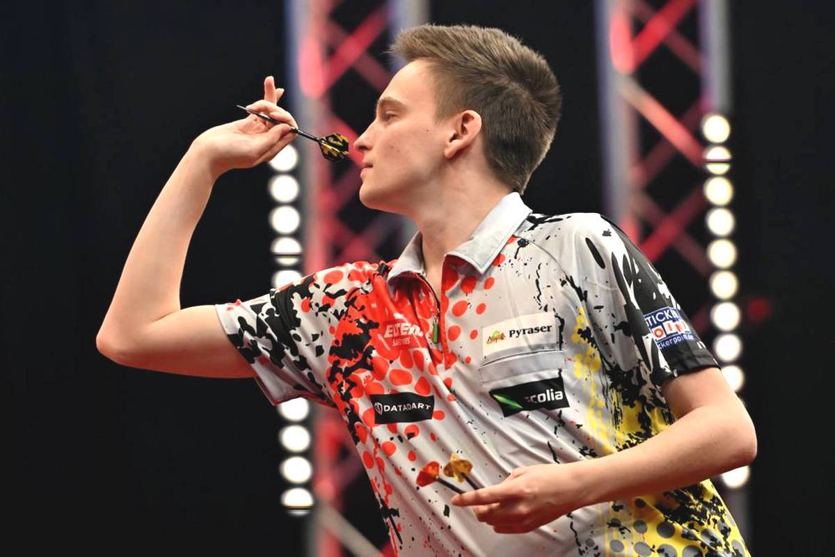 Ricardo Pietreczko meets a Strong Opponent Right at the Start of the World Matchplay. Will he get further Than Martin Schindler?
