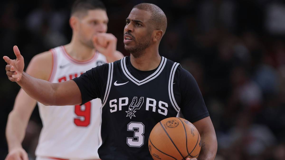 Chris Paul returns to the Clippers