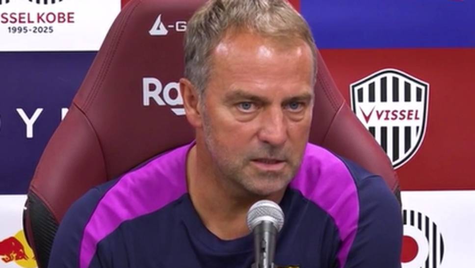 A clear wink towards Marc-André Ter Stegen: The new goalkeeper Joan Garcia was number one at the test game of FC Barcelona against Vissel Kobe. Trainer Hansi Flick then justified the decision.