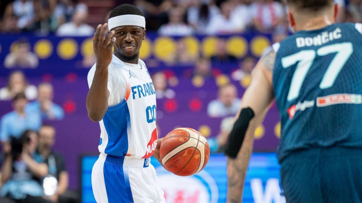 Action by ex-Bayern Professional Sylvain Francisco Causes a Scuffle