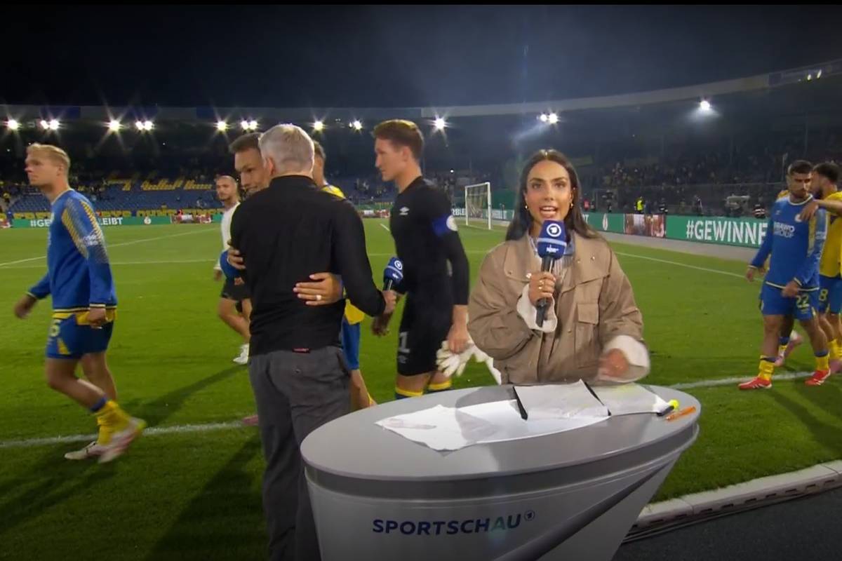 Eintracht Braunschweig loses a dramatic cup fight against VfB. A player is comforted by Bastian Schweinsteiger.