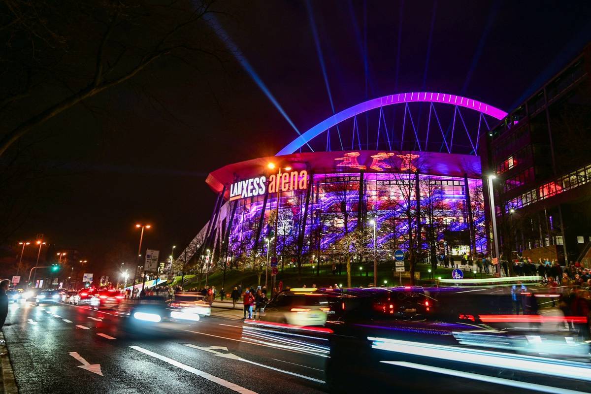 Shortly before Christmas, the basketball Bundesliga club competes against the master in the Lanxess Arena.