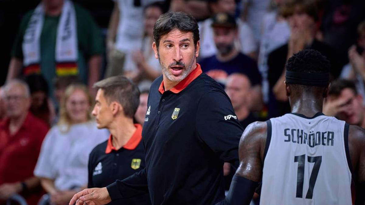 For Mumbrú it is the first tournament as a national coach