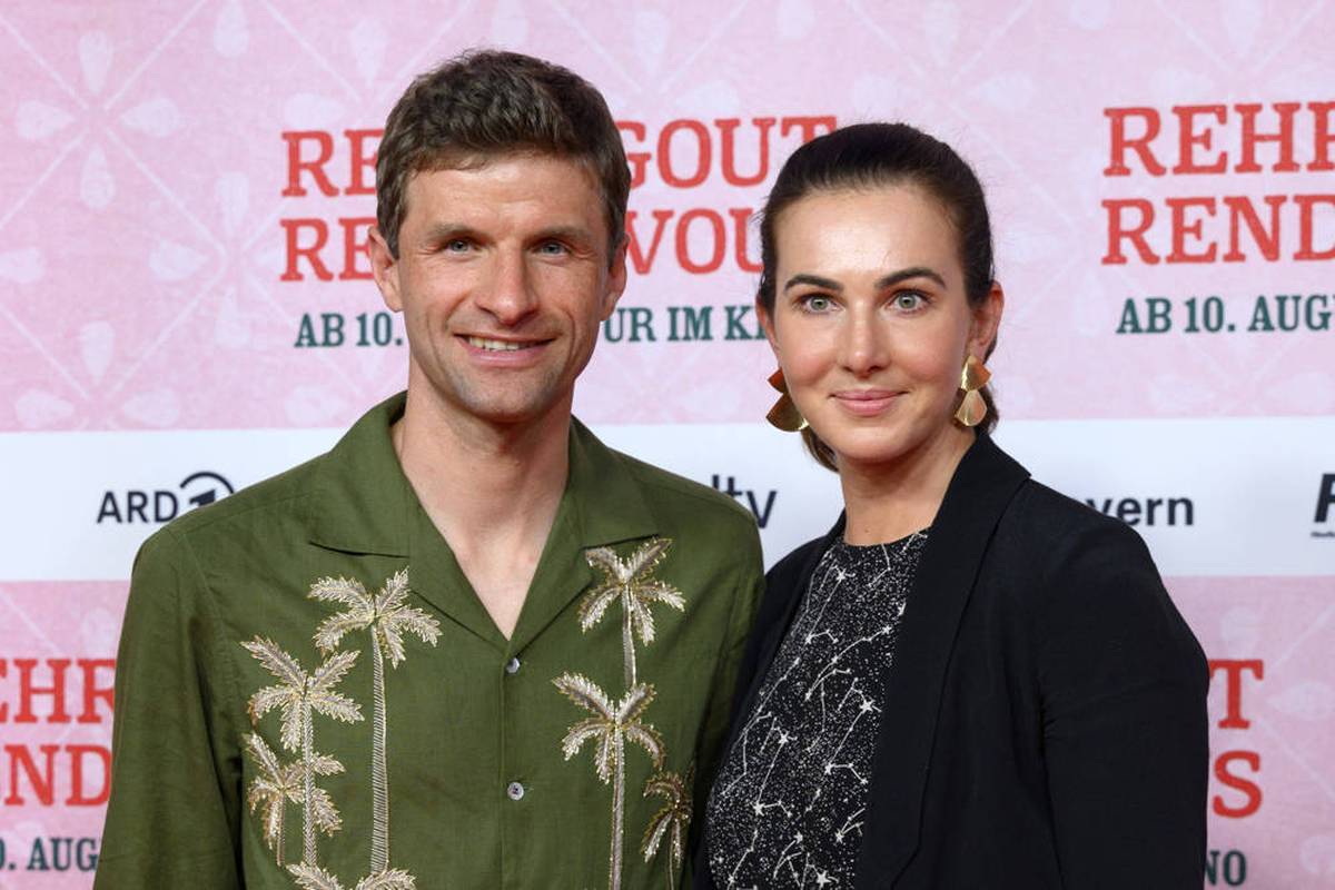 Thomas Müller is opening a new chapter in Canada. For the first time, his wife Lisa - Müller has not been explained.