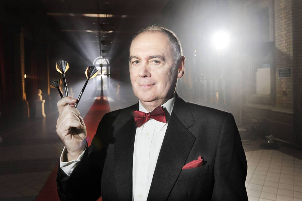 Sid Waddell, the legendary voice of the darts - which also had many other talents, died 13 years ago. The legacy of the namesake of the World Cup trophy lives for eternity.